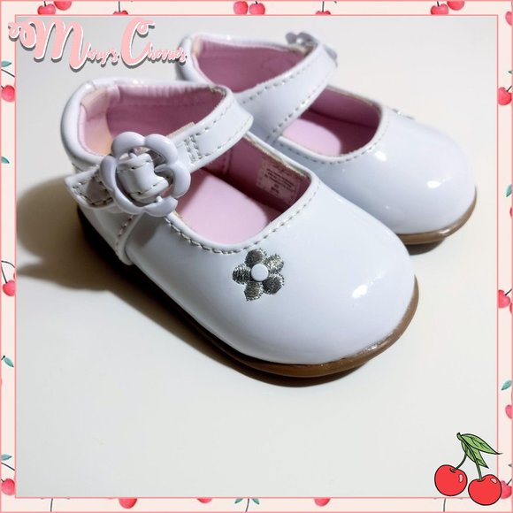 Other - 🍒 NWoT White Dress Shoes